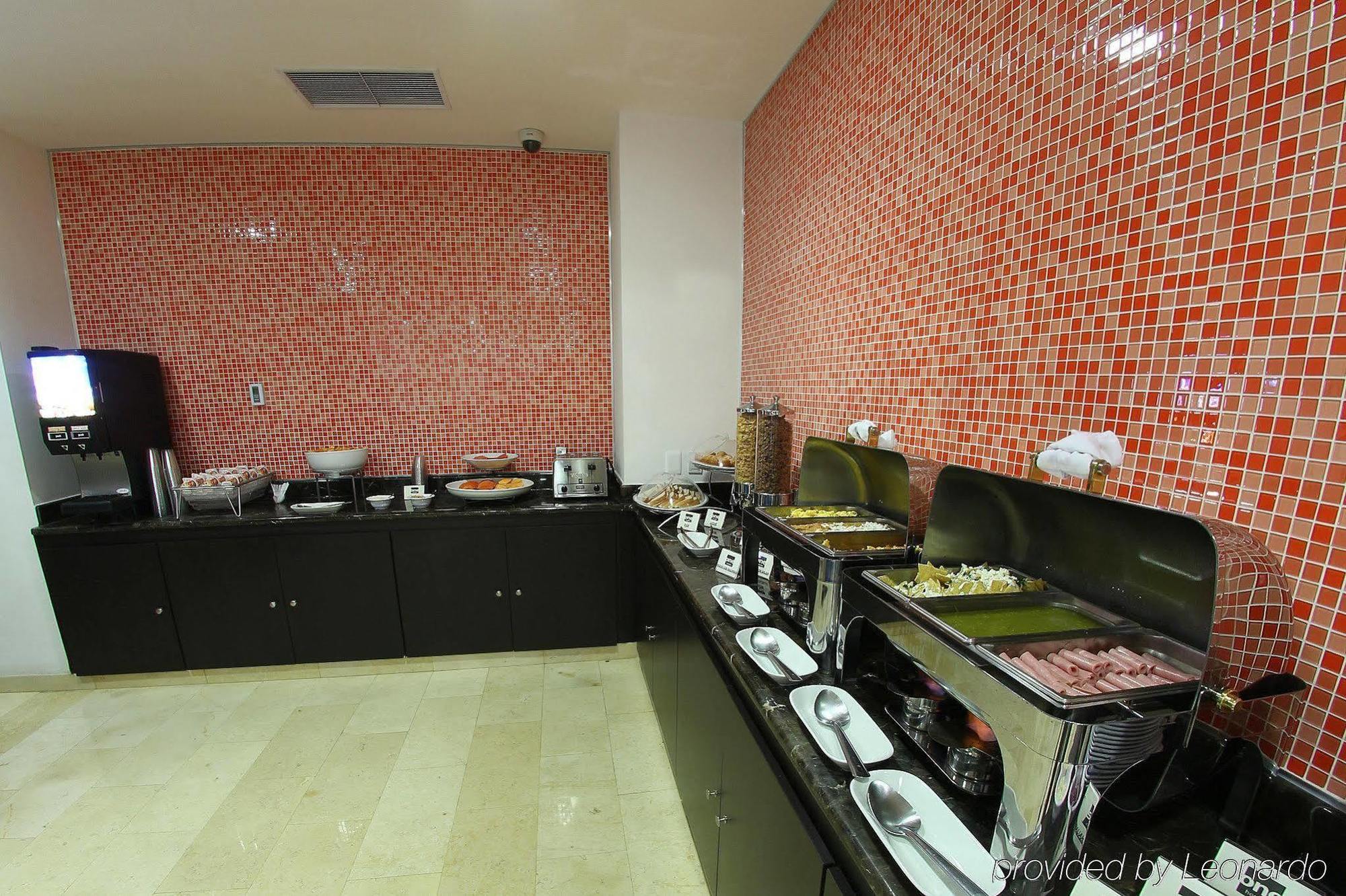 One Culiacan Forum Restaurant foto